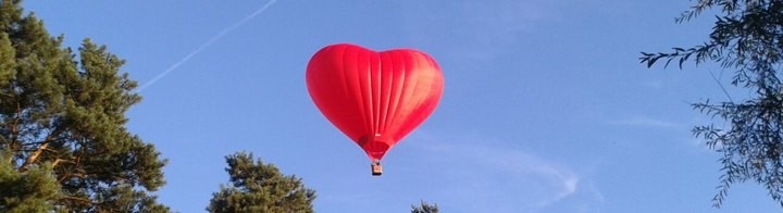 Szív alakú hőlégballon