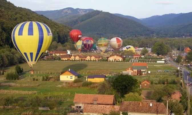 VIII. Vármezői Hőlégballon Parádé